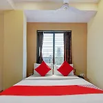 Hotel O Majestic Inn