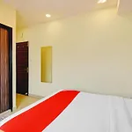 Hotel O Majestic Inn