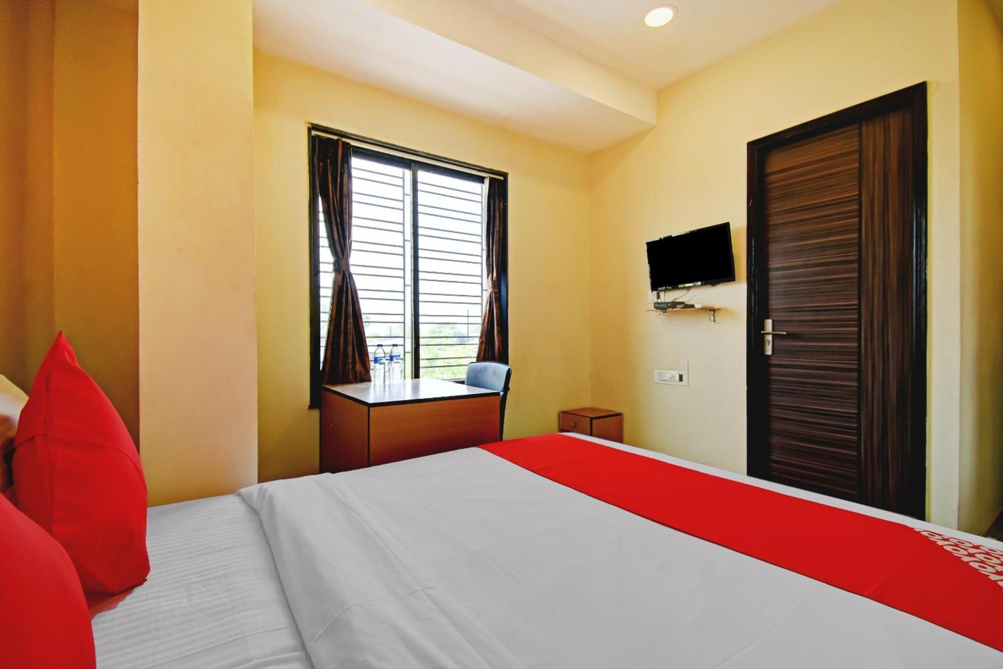 Hotel O Majestic Kolkata